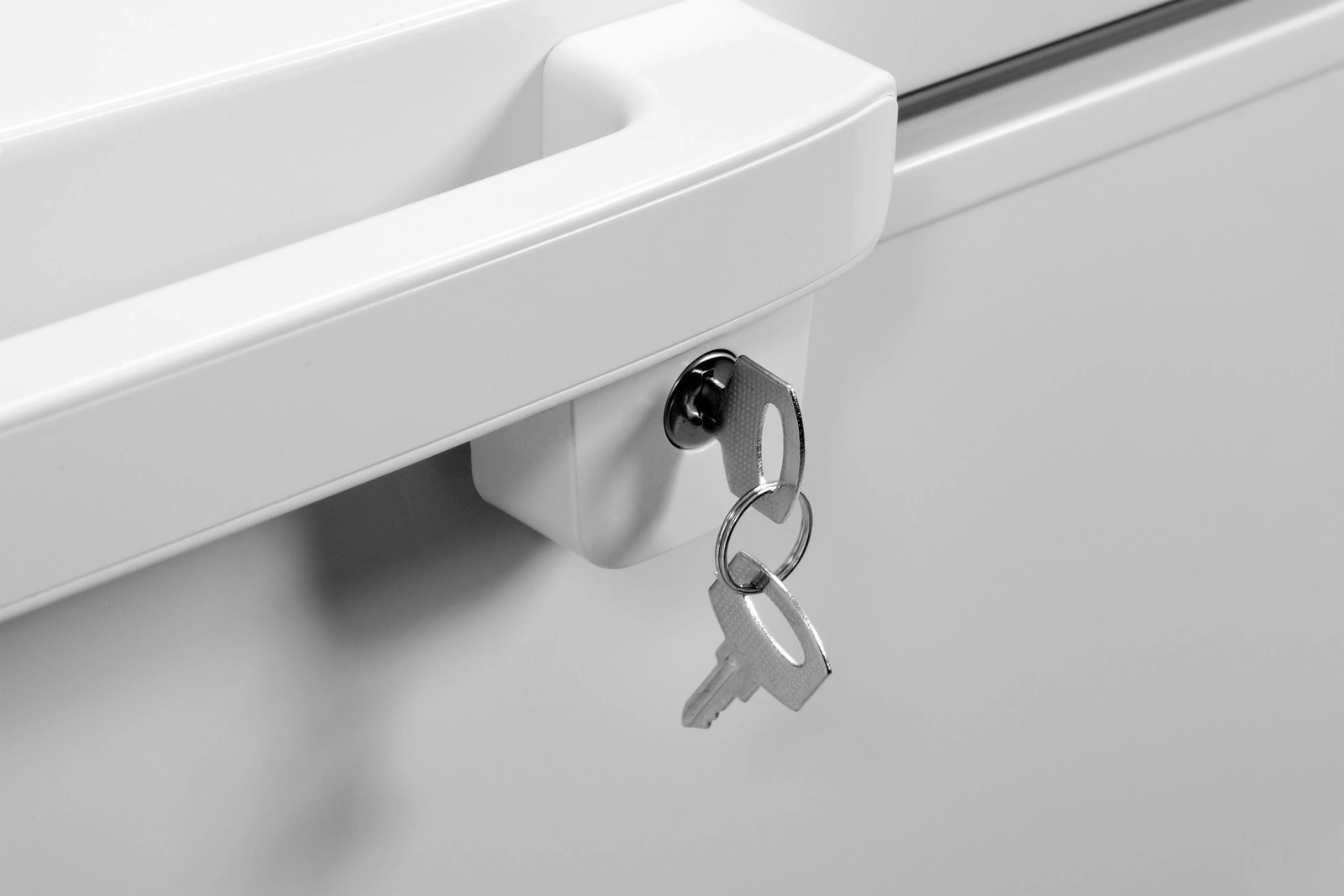 Truhlicová mraznička s objemom 435 l | YATO YG-05179