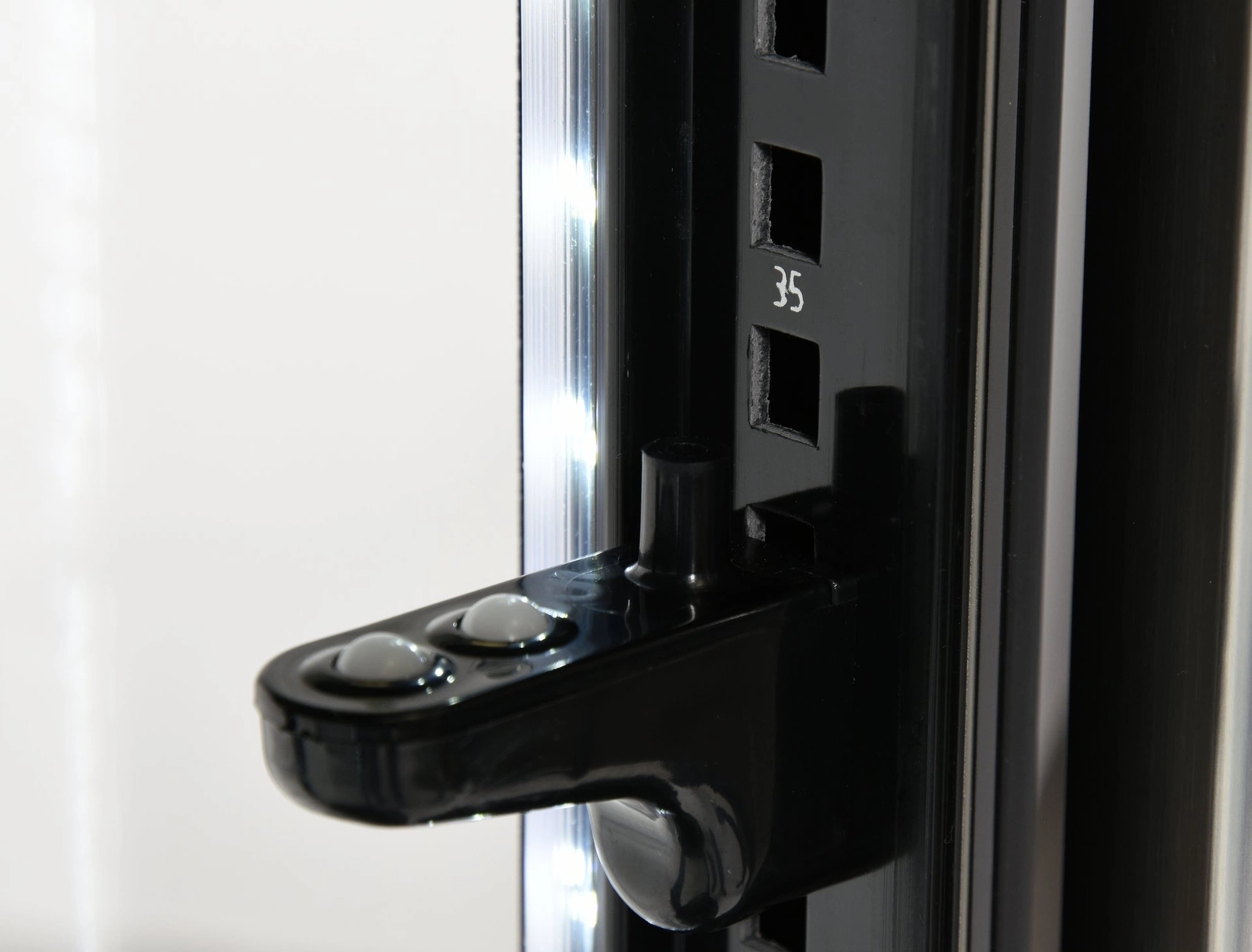 Chladiaca vitrína 100 l guľatá nastaviteľná | YATO YG-05094