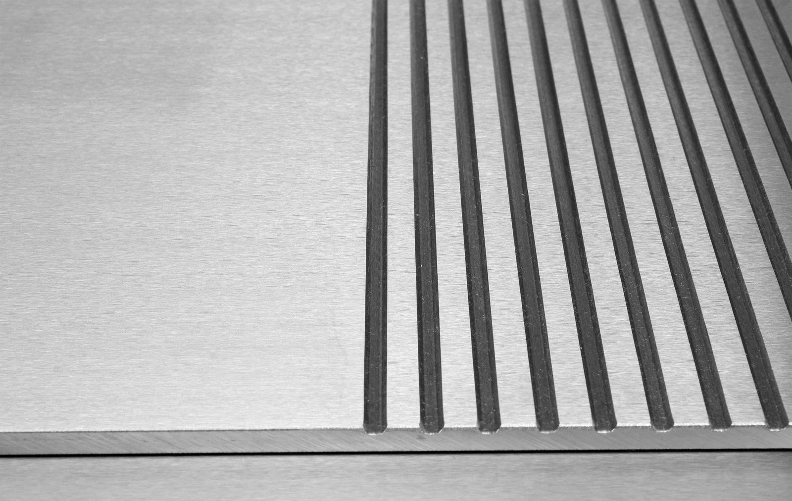 Elektrická grilovacia doska 2/3 hladká | YATO YG-04586