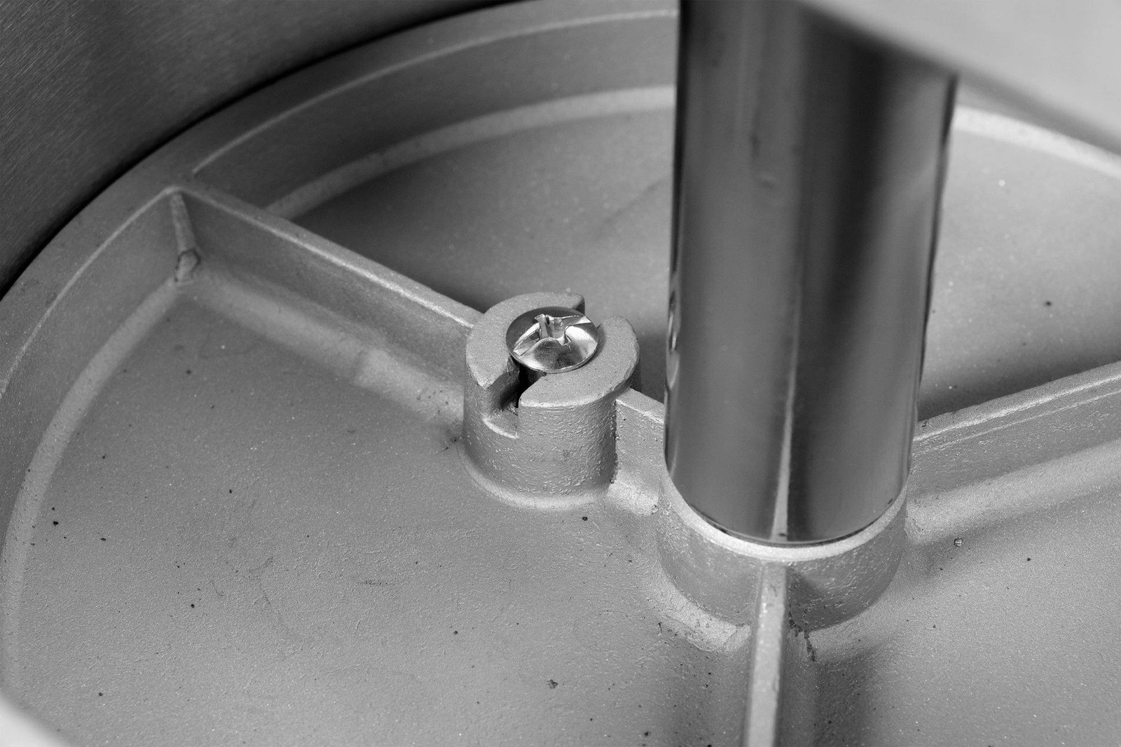 Vertikálna plnička klobás 5 l | YATO YG-03360