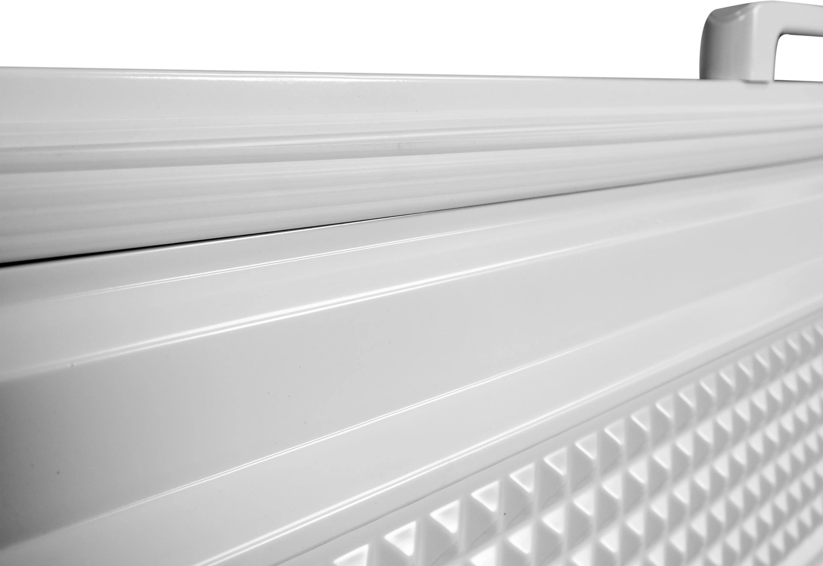 Truhlicová mraznička s objemom 435 l | YATO YG-05179