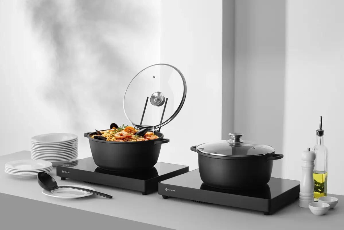 Hrniec s nepriľnavým povrchom, 7,5 l, čierny, 38,7x31x(V)13 cm | HENDI 611036