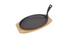 Liatinový tanier s drevenou základňou a rukoväťou | HENDI 629383