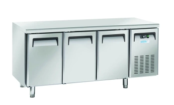Chladiaci stôl 3-dverový s bočným agregátom, 180x70x85 cm, 400 l | ARKTIC 236727